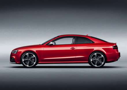 ماشين آئوديrs5 (2012 Audi RS5) قرمز