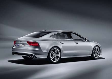 ماشين آئوديs7 (2012 Audi S7) نقره ای