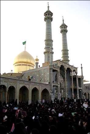 راهپیمایی در روز عفاف و حجاب قم
