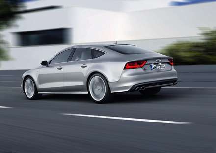 ماشين آئوديs7 (2012 Audi S7) نقره ای