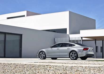 ماشين آئوديs7 (2012 Audi S7) نقره ای