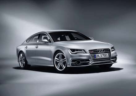 ماشين آئوديs7 (2012 Audi S7) نقره ای