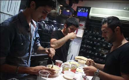 افطار ماه مبارک رمضان در قاب تصاویر