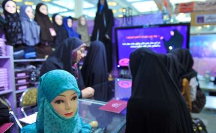 رونمایی از چادر- مانتو ملی