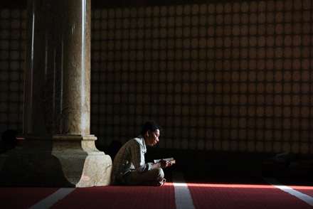 تلاوت قرآن در ماه مبارك رمضان