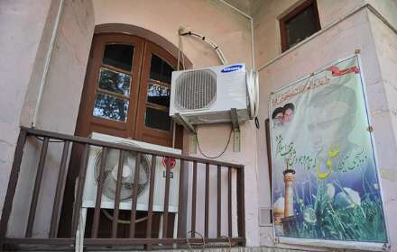 حال خانه‌ی "صادق هدایت " خوب نیست