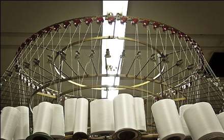 گزارش تصویری از کارخانه پارچه بافی  در تهران