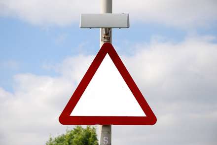 قاب گرافيكي تابلوي احتياط راهنمايي رانندگي