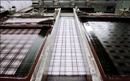 گزارش تصویری از کارخانه پارچه بافی  در تهران