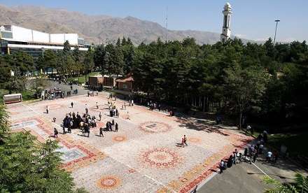 رونمایی از سومین فرش بزرگ دنیا
