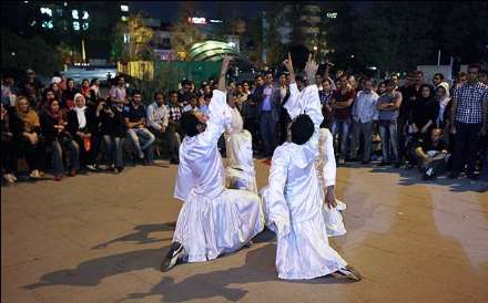 گزارش تصویری از اجرای نمایش پیامبر (ص)