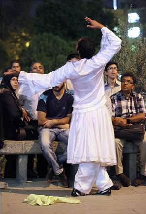 گزارش تصویری از اجرای نمایش پیامبر (ص)