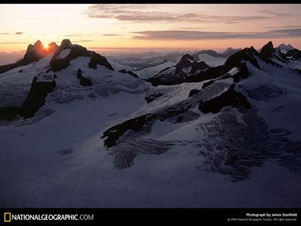 كوهستان برفي از نماي بالا