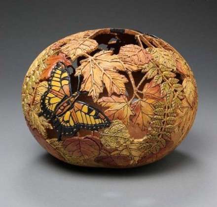 کنده کاری های بسیار زیبا روی کدو حلوایی