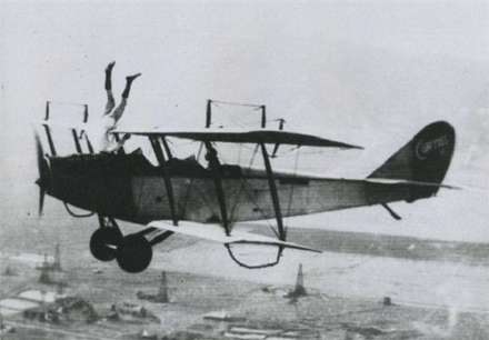 بدل‌کاری در آسمان 1920