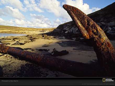 يك لنگر بزرگ اكسيد شده