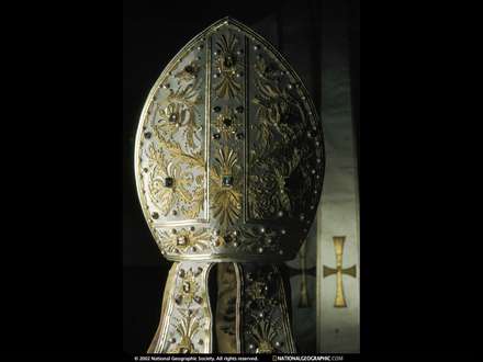 تاج مخصوص پاپ