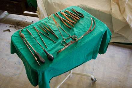 ابزارهای جراحی