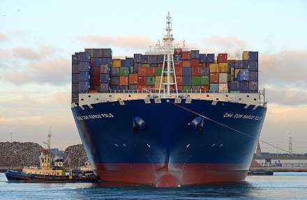 بزرگترين كشتي كانتينربر جهان