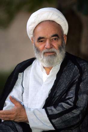 تصاویری از مرحوم آیت‌الله خوشوقت در كنار رهبر انقلاب