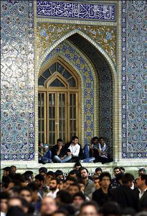 اجتماع زائران حرم رضوی با حضور رهبر معظم انقلاب