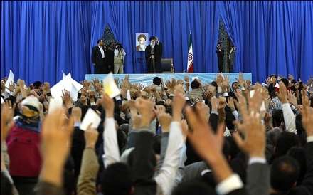 اجتماع زائران حرم رضوی با حضور رهبر معظم انقلاب