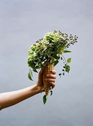 دسته گل یا بستنی قیفی