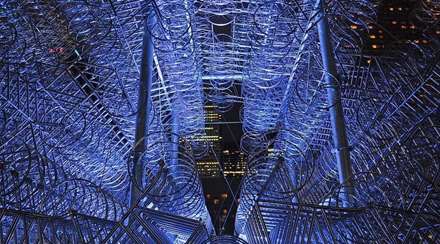 مجسمه ای غول پیکر با استفاده از دوچرخه