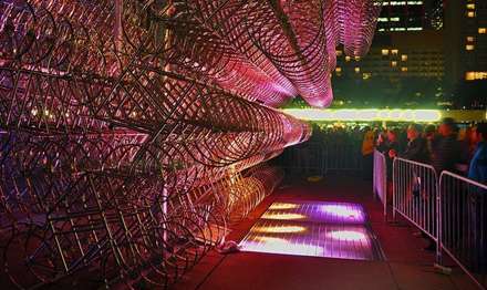 مجسمه ای غول پیکر با استفاده از دوچرخه