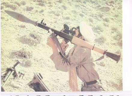 حضور روحانیون رزمنده در جبهه جنگ