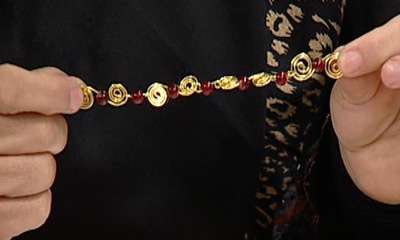 یک مدل دستبند حلقه ای