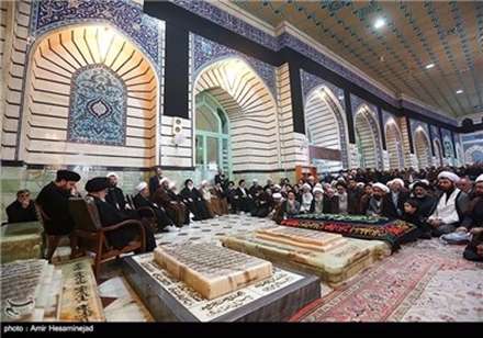 سنگ قبر آیت الله گلپایگانی