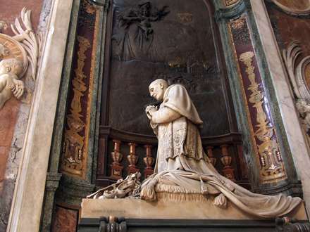 مجسمه ی زیبا