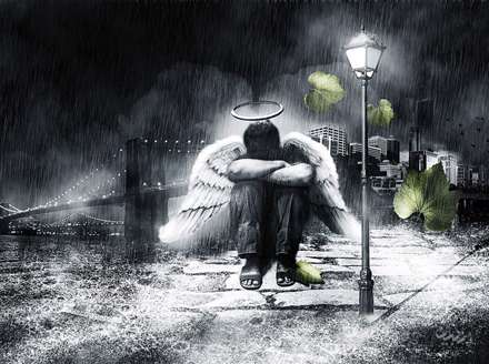 مردی تنها در تاریکی