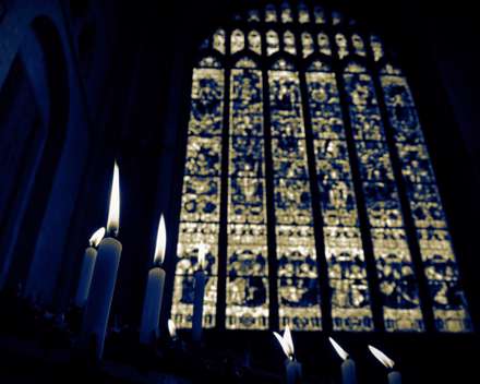 شمع و آرامگاه