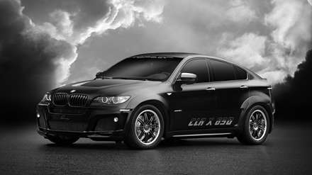 ماشین مدرن سیاه