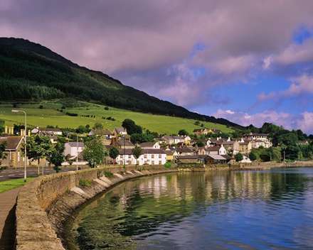 دهکده ساحلی