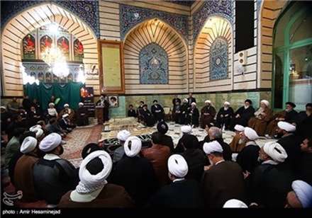 سنگ قبر آیت الله گلپایگانی