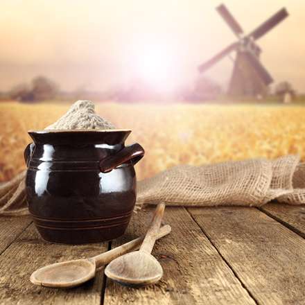 تهیه آرد از گندم