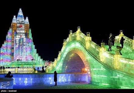 مجسمه های یخی