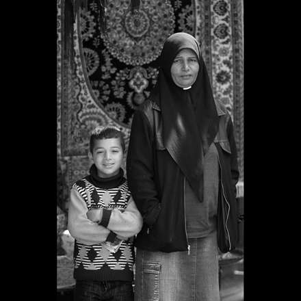 بسربچه و مادرش