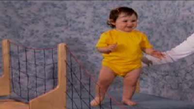 مستند کودک انسان( حفظ تعادل کودک)