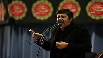 سر به خاک غریبی می گذارم