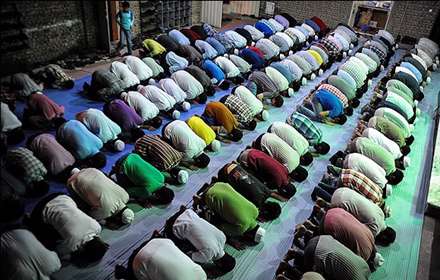 محفل انس با قرآن و ضیافت افطار اهل تسنن