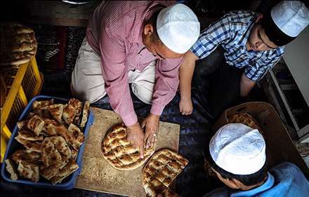 محفل انس با قرآن و ضیافت افطار اهل تسنن