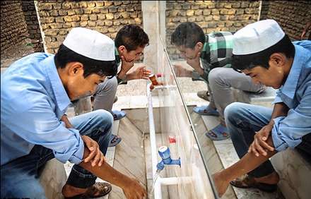 محفل انس با قرآن و ضیافت افطار اهل تسنن