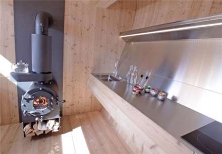 کلبه‌ای در کوه‌های آلپ