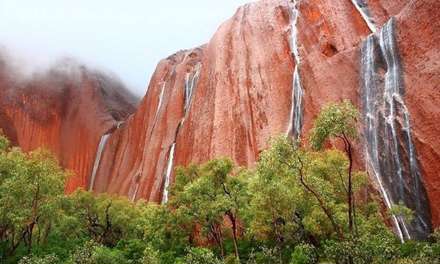 آبشار Uluru منظره ای کم نظیر