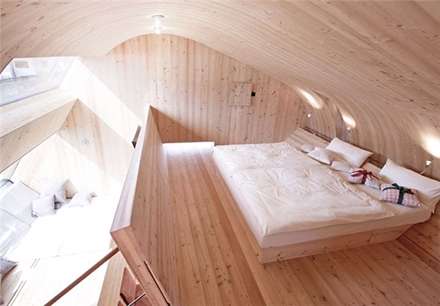 کلبه‌ای در کوه‌های آلپ