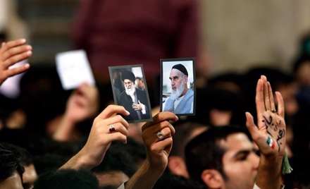 دیدار جمعی از دانشجویان با رهبر انقلاب